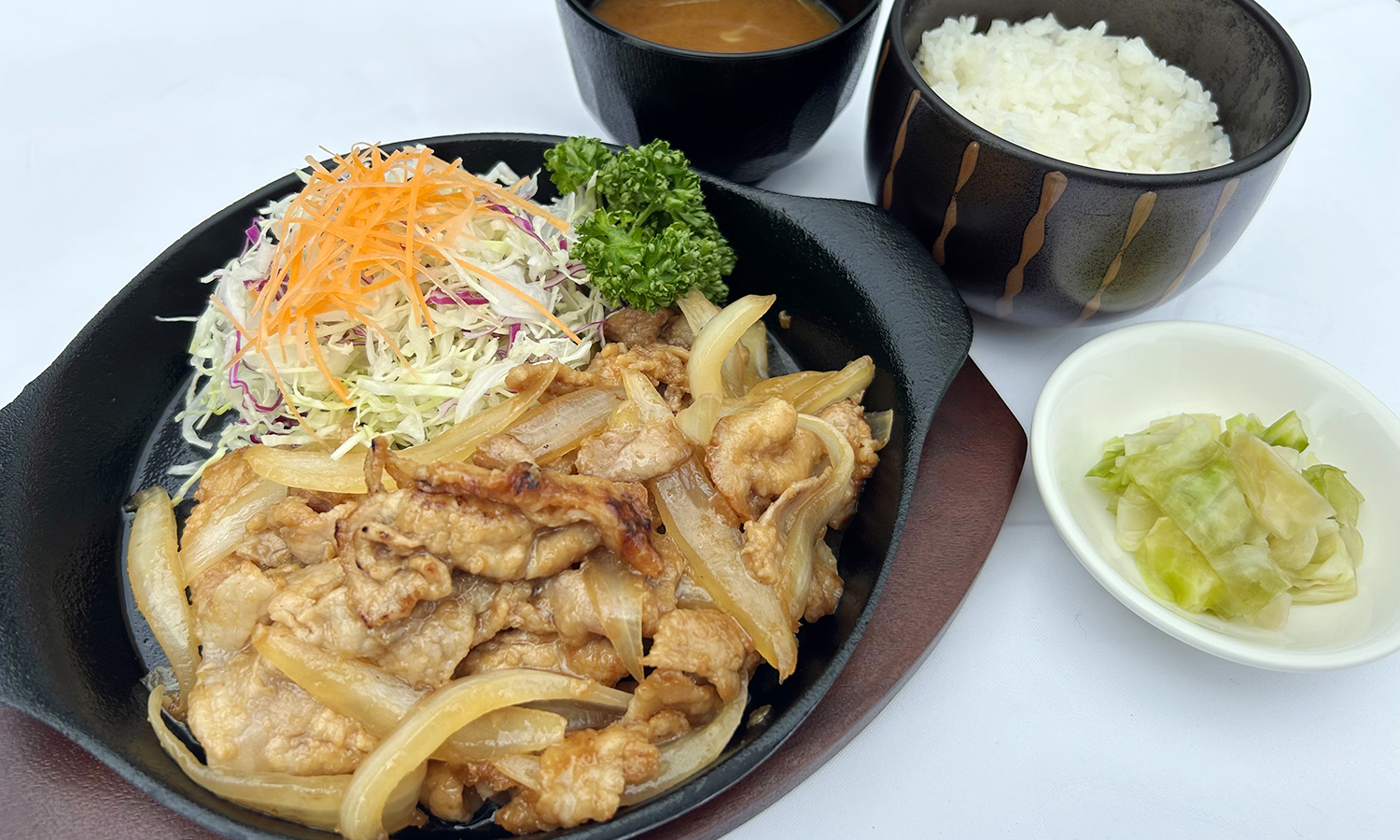 鉄板 国産豚の生姜焼き